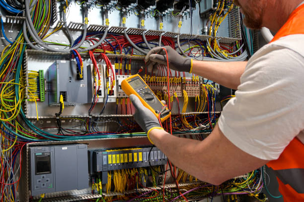 Best Local Electrician Companies  in Maple Plain, MN